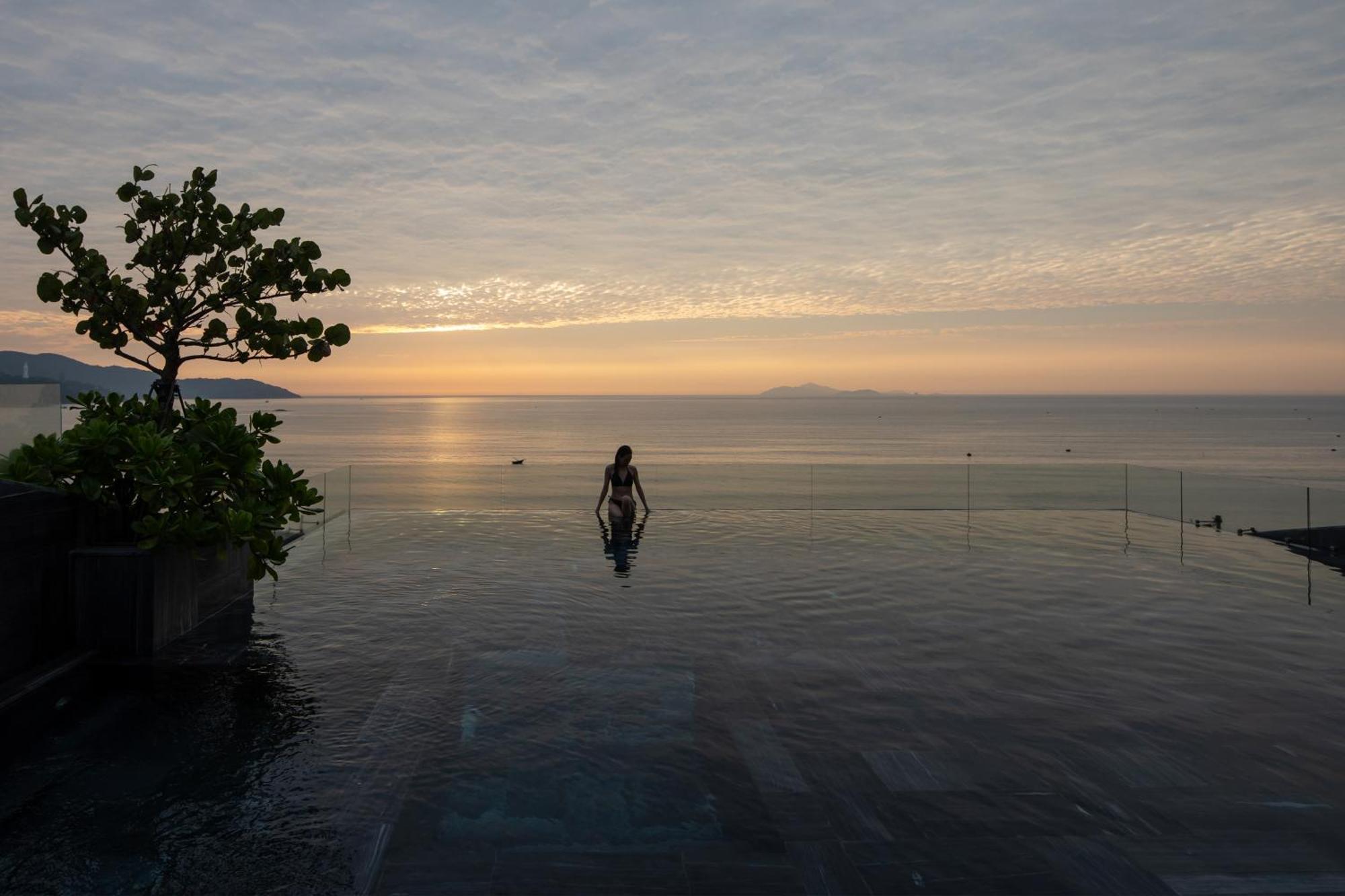 Leaf Beachfront Hotel Da Nang Exterior foto