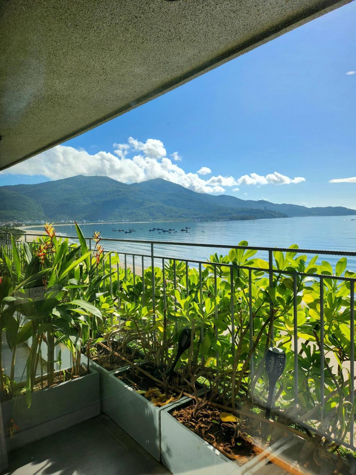 Leaf Beachfront Hotel Da Nang Exterior foto